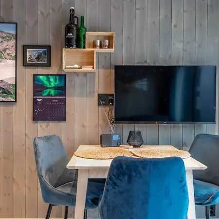 Modern By The Sea In