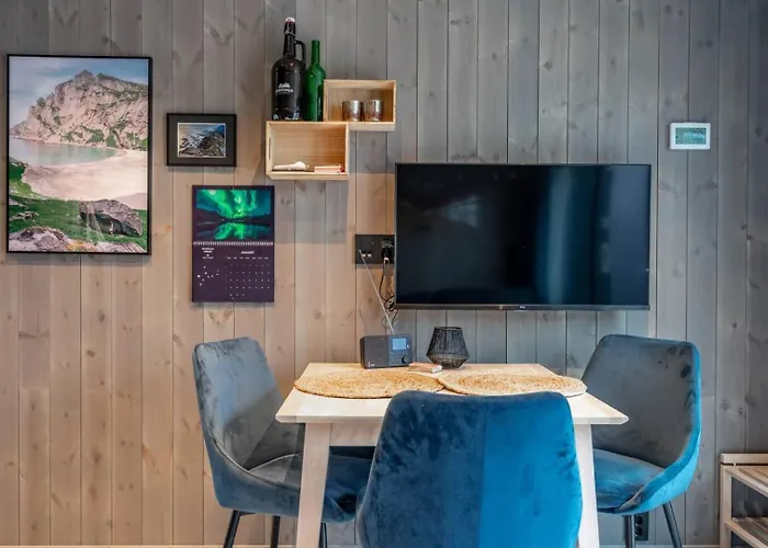 Modern By The Sea In