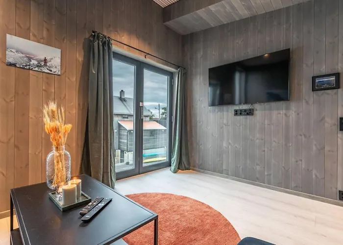 Modern By The Sea In Leilighet *